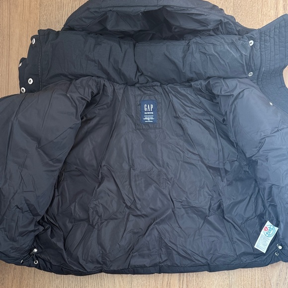 Women's Black Puffer Jacket - Picture 3 of 6